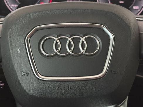 Used 2025 Audi Q8 Premium Plus AWD/4WD image 13