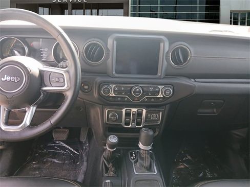 Used 2021 Jeep Wrangler Unlimited Sahara image 11