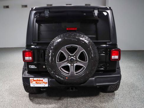 Used 2018 Jeep Wrangler Unlimited Sport S image 8