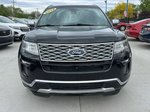 Used 2018 Ford Explorer Platinum AWD/4WD image 2