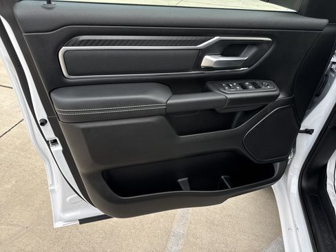 Used 2025 RAM 1500 Big Horn AWD/4WD image 12