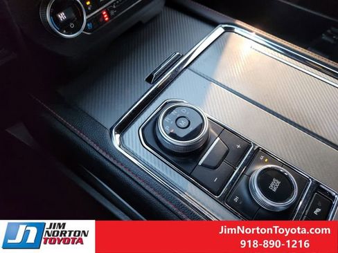 Used 2021 Ford Expedition Limited image 22