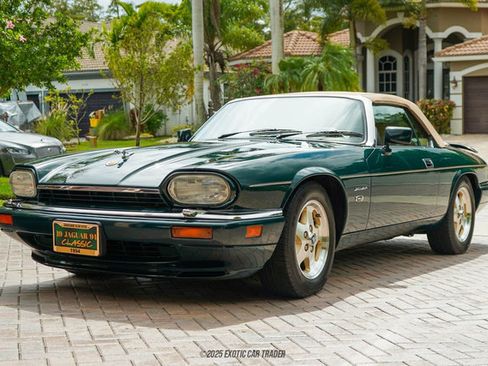 Used 1994 Jaguar XJS V12 Convertible image 16