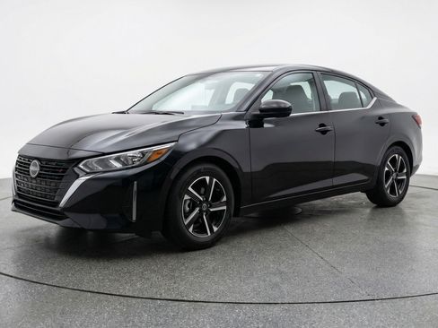 Used 2025 Nissan Sentra SV FWD image 3