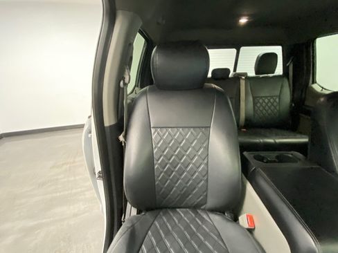 Used 2019 Ford F250 XLT w/ XLT Premium Package AWD/4WD image 24