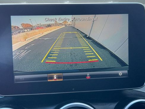 Used 2019 Mercedes-Benz GLC 350e 4MATIC image 26