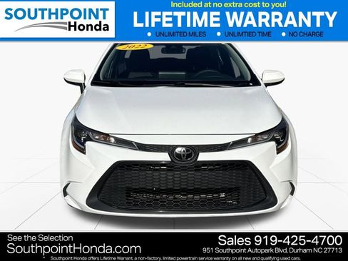 Used 2022 Toyota Corolla LE image 2