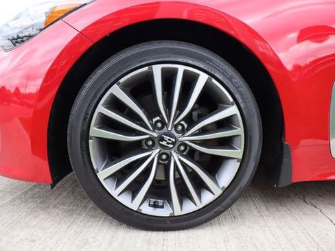 Used 2019 Kia Stinger Premium AWD/4WD image 28
