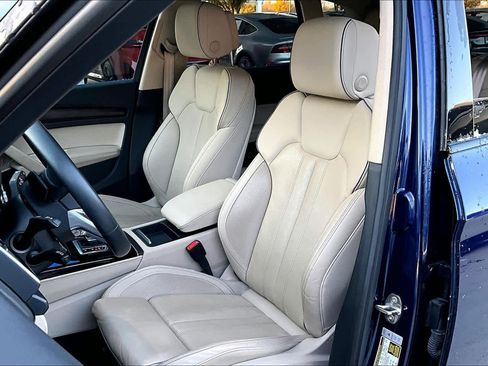 Used 2022 Audi Q5 2.0T Prestige w/ Prestige Package image 7