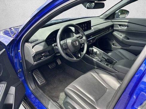 Used 2024 Honda Accord Sport image 9