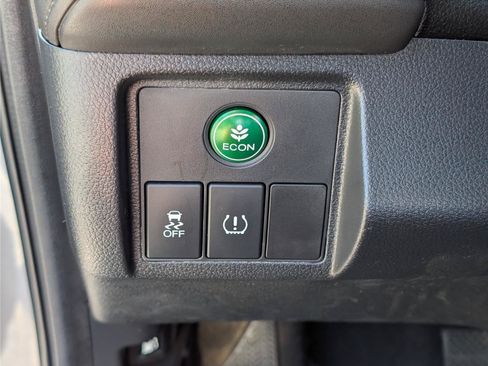 Used 2019 Honda HR-V LX image 19