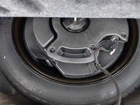 Used 2022 Buick Encore Preferred w/ Safety Package II image 34