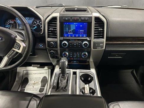 Used 2020 Ford F150 Lariat w/ Equipment Group 502A Luxury AWD/4WD image 15