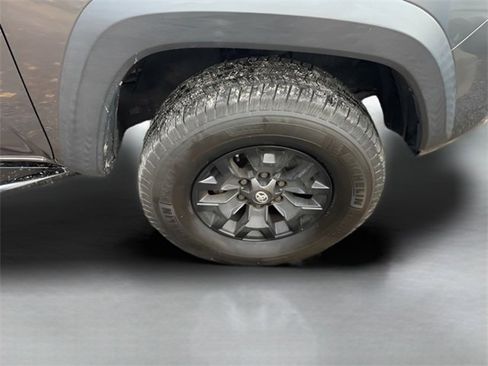 Used 2017 Toyota Tacoma TRD Sport image 23