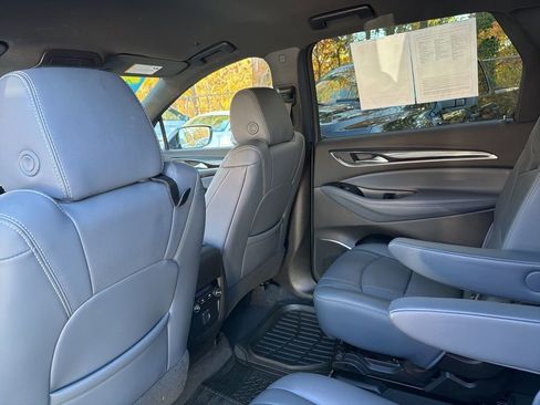 Used 2023 Buick Enclave Essence image 34