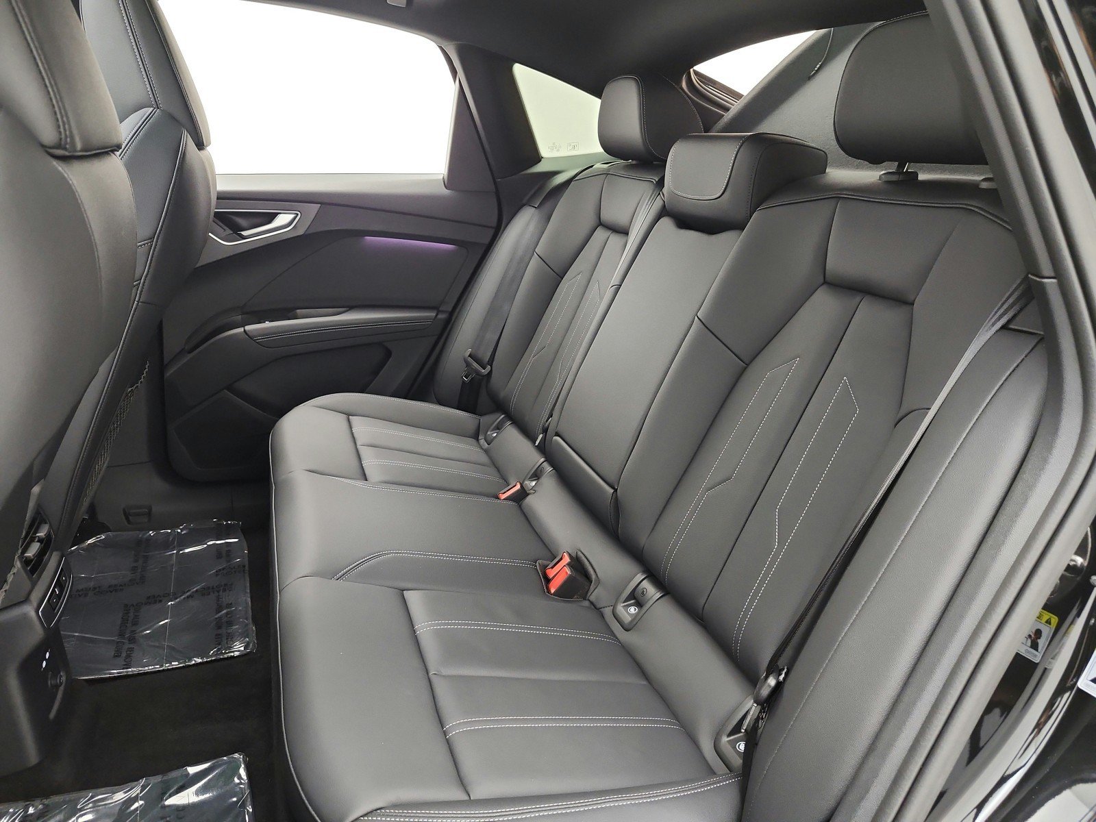 Used 2024 Audi Q4 e-tron Premium Plus w/ Premium Plus AWD/4WD image 16