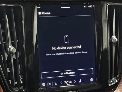 Used 2023 Volvo XC60 B5 Plus image 31