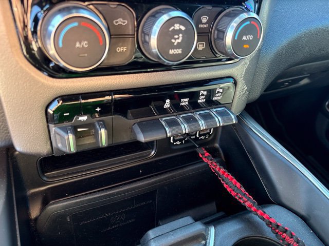 Used 2020 RAM 1500 Laramie AWD/4WD image 20