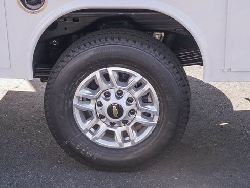 New 2026 Chevrolet Silverado 2500 W/T w/ WT Convenience Package image 6