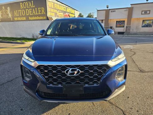 Used 2019 Hyundai Santa Fe SEL image 2