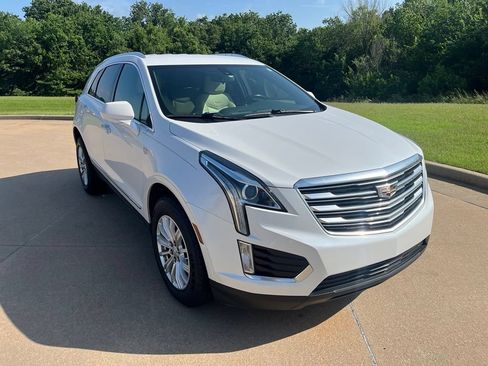 Used 2019 Cadillac XT5 FWD image 7