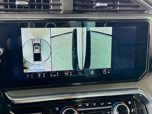 Used 2024 GMC Sierra 2500 Denali w/ Denali Reserve Package image 52