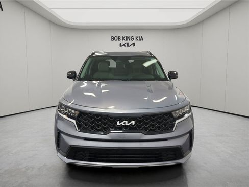 Used 2022 Kia Sorento S FWD image 8