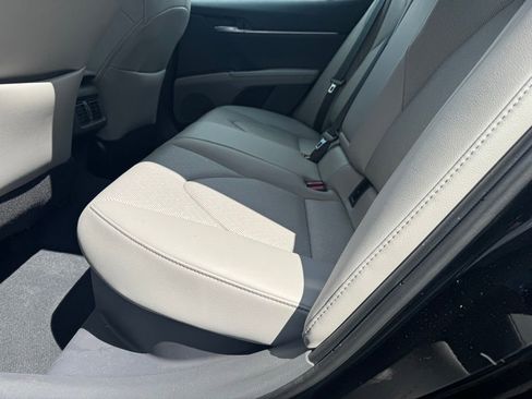 Used 2024 Toyota Camry XLE w/ Navigation Package FWD image 8