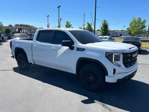 Used 2025 GMC Sierra 1500 Elevation AWD/4WD image 6