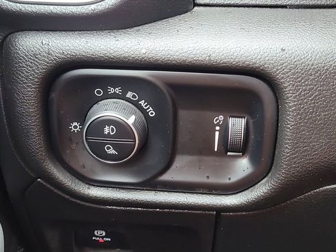 Used 2020 RAM 1500 Big Horn image 25