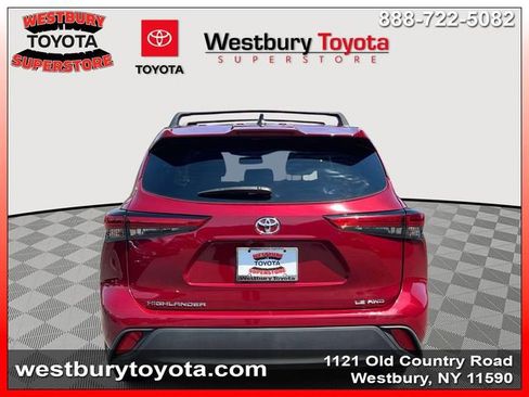 Used 2023 Toyota Highlander LE AWD/4WD image 9