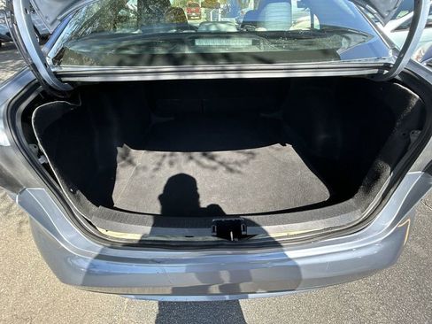 Used 2021 Toyota Corolla LE image 22