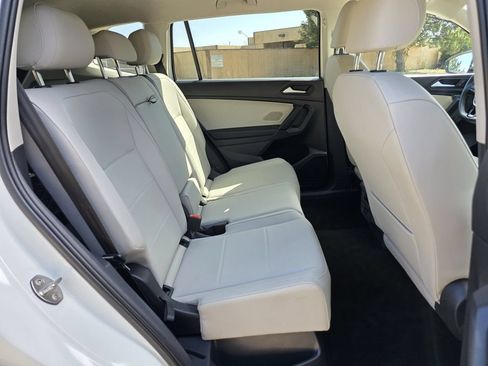 Used 2019 Volkswagen Tiguan SE AWD/4WD image 20