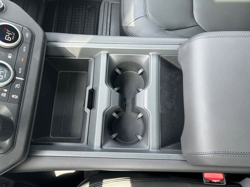 New 2025 Land Rover Defender 110 X-Dynamic SE image 20