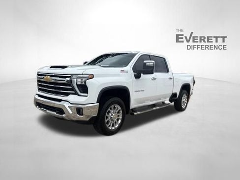 Used 2024 Chevrolet Silverado 2500 LTZ w/ LTZ Convenience Package AWD/4WD image 3