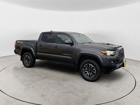 Used 2023 Toyota Tacoma TRD Sport image 7
