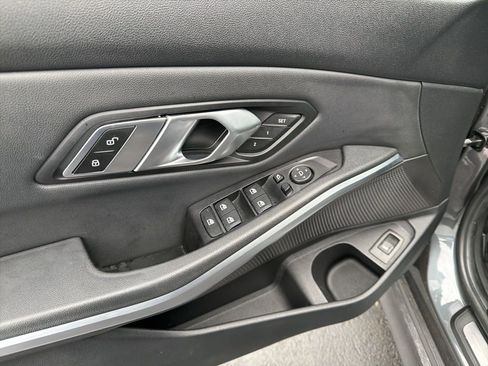 Used 2020 BMW 330i xDrive Sedan w/ Convenience Package image 27