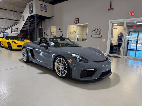 Used 2023 Porsche 718 Boxster Spyder RWD image 68