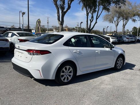 Used 2026 Toyota Corolla LE image 3