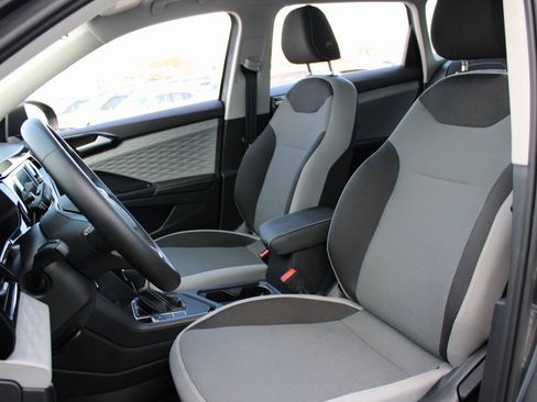 Certified 2024 Volkswagen Taos S image 8