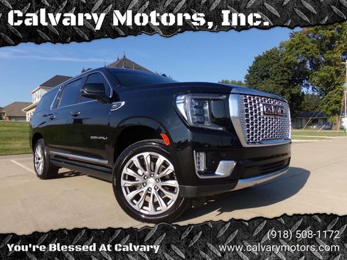 Used 2021 GMC Yukon XL Denali w/ Denali Premium Package image 1