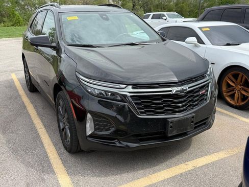Used 2022 Chevrolet Equinox RS w/ RS Leather Package image 2
