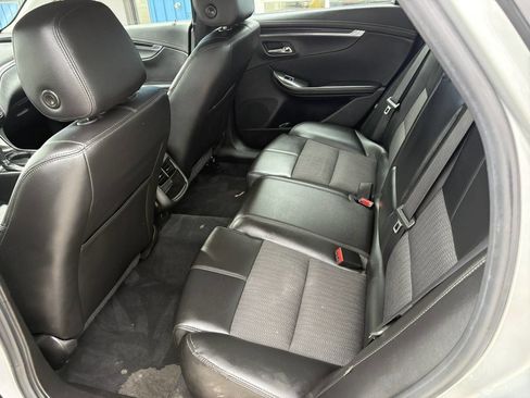 Used 2018 Chevrolet Impala LT image 10