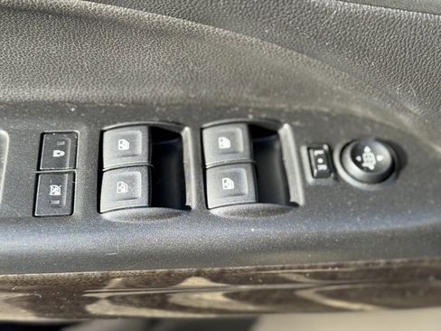 Used 2021 GMC Canyon Elevation image 22