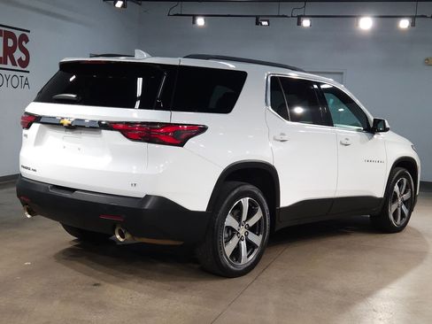 Used 2023 Chevrolet Traverse LT w/ LT Premium Package image 7