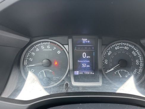 Used 2019 Toyota Tacoma TRD Sport w/ Technology Package image 42