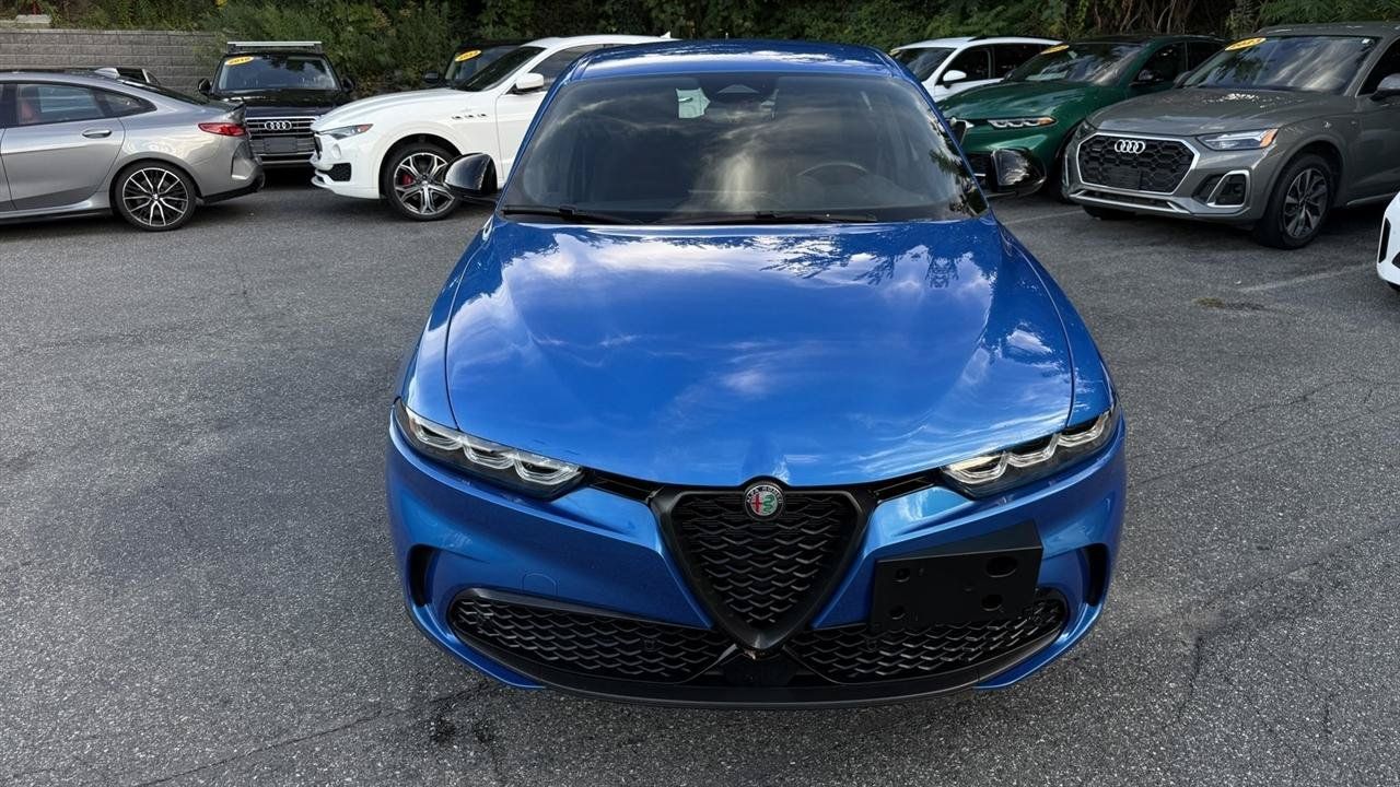 Used 2024 Alfa Romeo Tonale Veloce AWD/4WD image 24