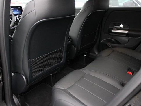 New 2025 Mercedes-Benz GLA 250 4MATIC image 31