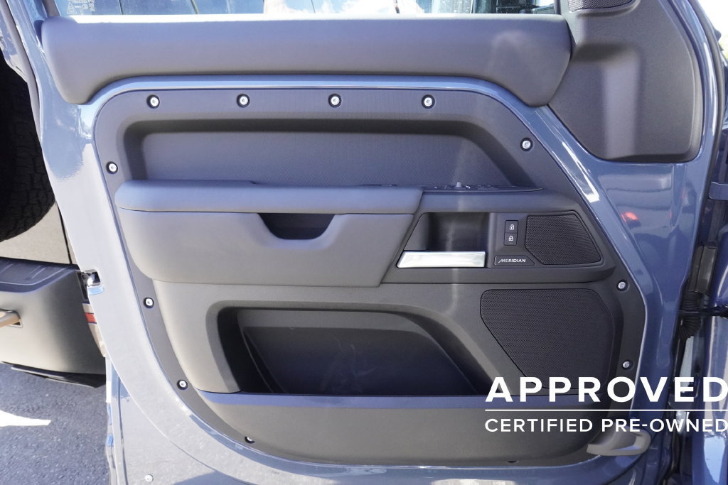 Used 2026 Land Rover Defender 110 S AWD/4WD image 17