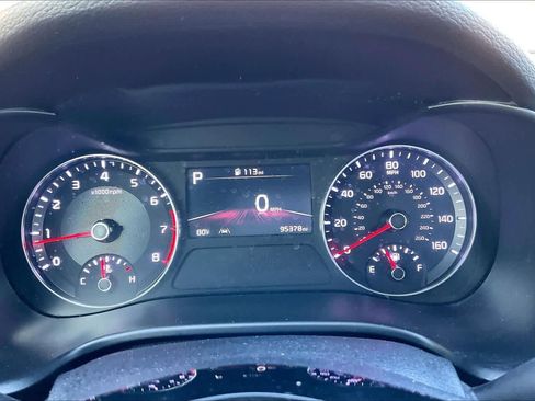 Used 2024 Kia Forte GT-Line w/ GT-Line Premium Package image 17